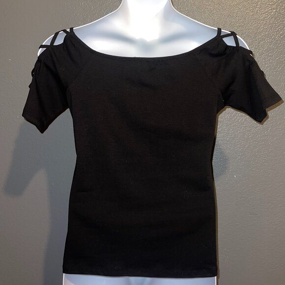 OFF SHOULDER TOPS - Picture 5 of 6